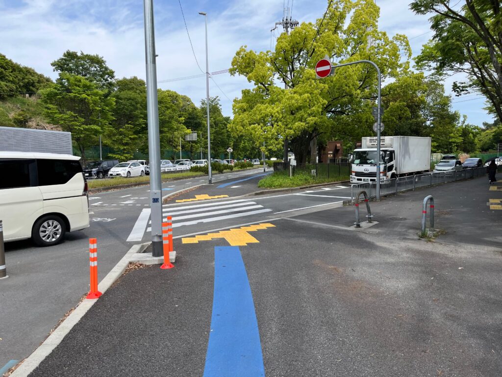 信号がない横断歩道